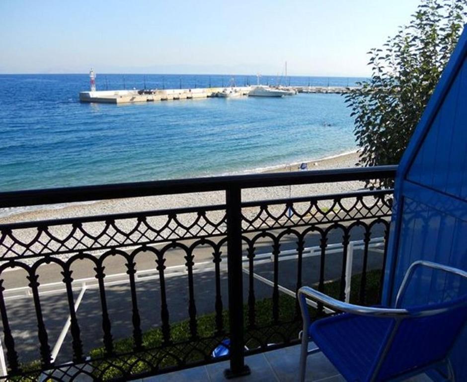 Apollon Hotel Tirós Pokoj fotografie